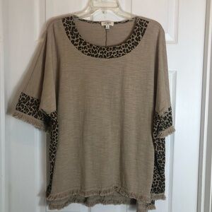 Umgee Oversized Fringed Tunic with Leopard Print Trim. Size Medium